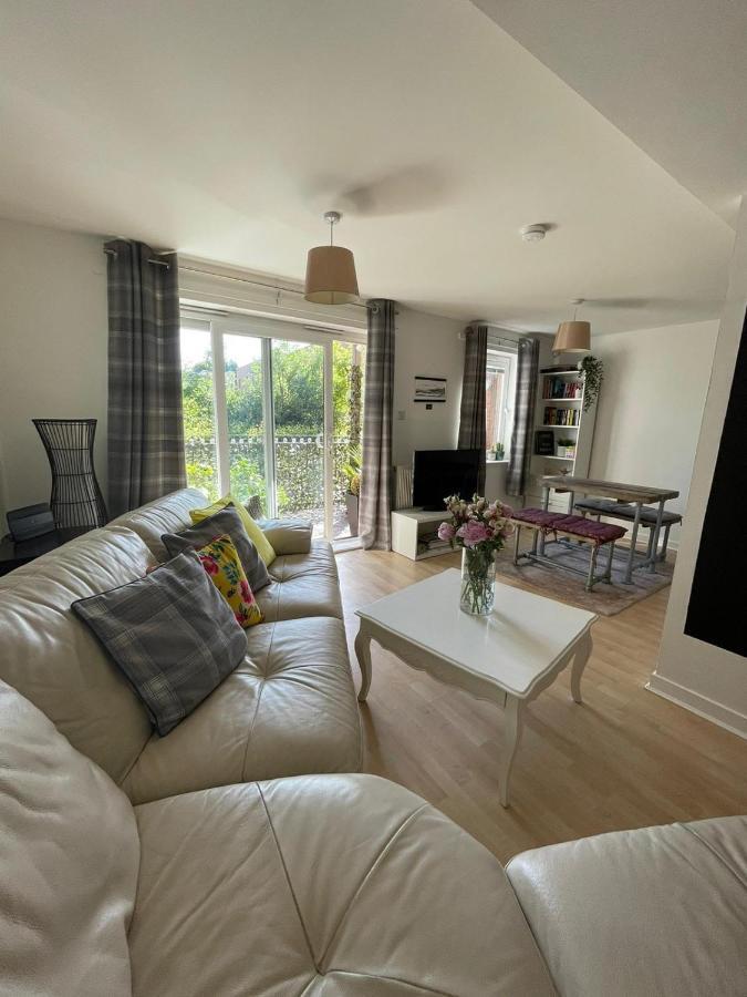 Pass The Keys Lovely 2Bedroom Flat With Balcony Edinburgh Eksteriør bilde