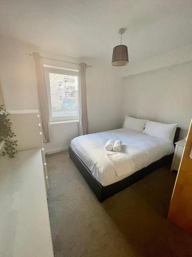 Pass The Keys Lovely 2Bedroom Flat With Balcony Edinburgh Eksteriør bilde