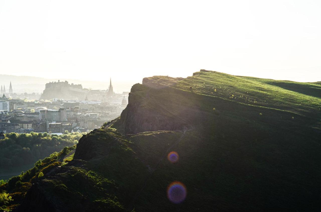 Pass The Keys Lovely 2Bedroom Flat With Balcony Edinburgh Eksteriør bilde