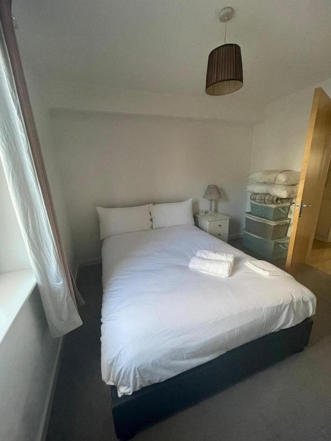 Pass The Keys Lovely 2Bedroom Flat With Balcony Edinburgh Eksteriør bilde